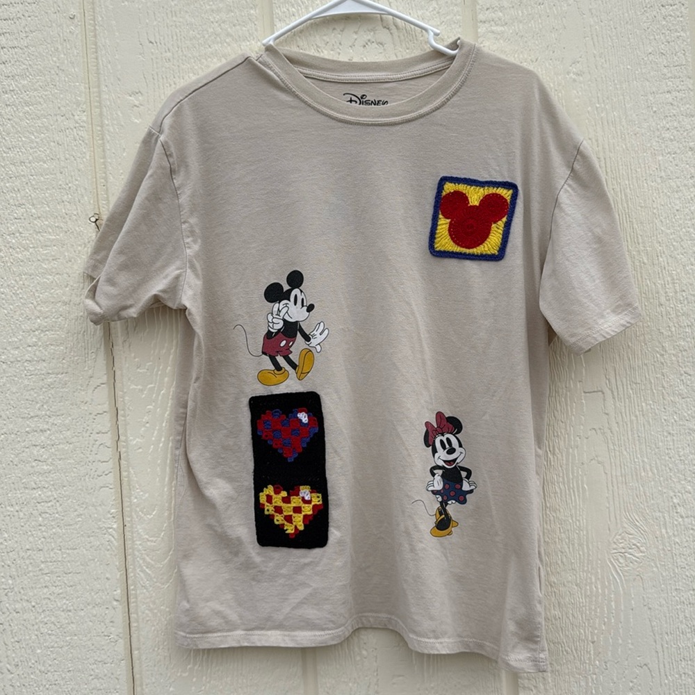 Disney Mickey Minnie Top Womens Sz L (11-13) Crochet Knit Granny Patch Squares